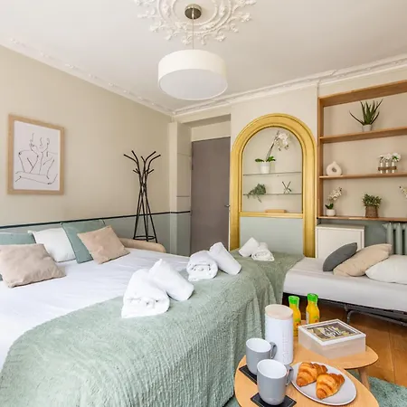 Appartamento Modern Spacious Only 1 Minute Away From The Place De La République Parigi